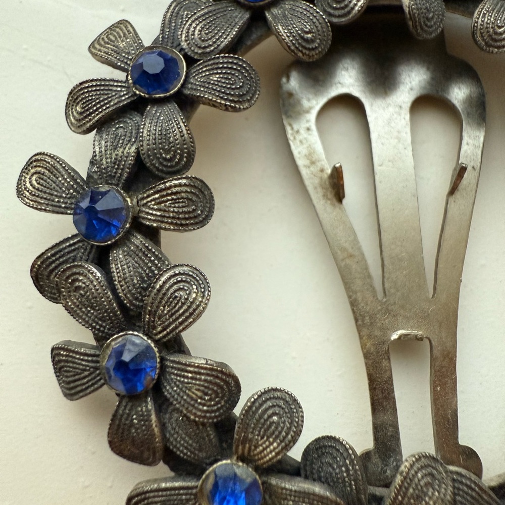 1930/1940’s Silver-tone Wash Floral Fur Clip - Picture 5 of 6